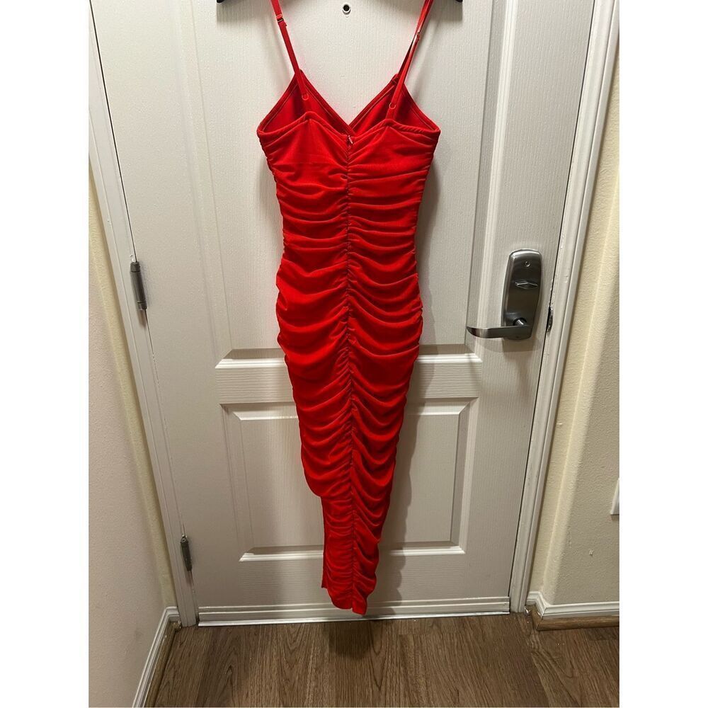 Elliatt Pippa Midi Dress in Red Cocktal Birthday valentine size S NWT$250 - Picture 5 of 7